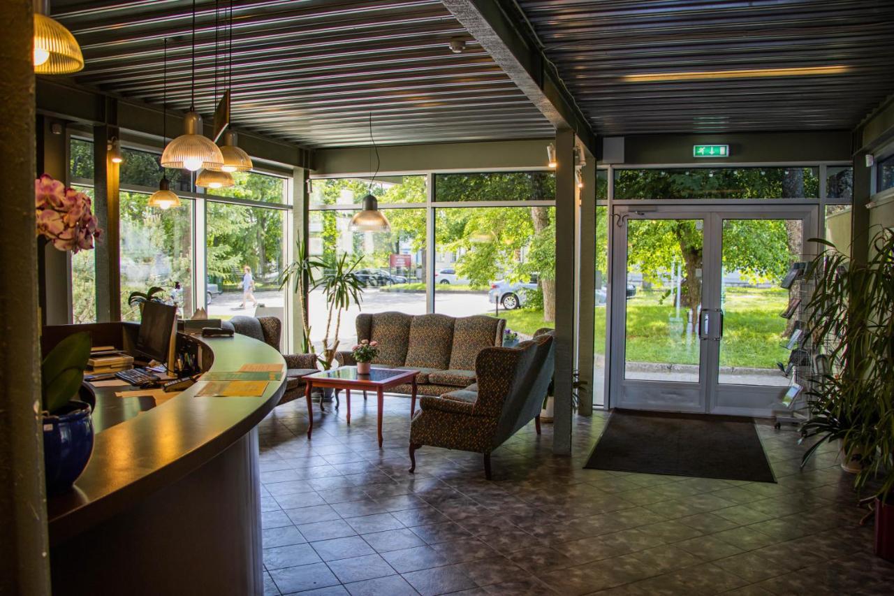 Hotel Promenaadi Haapsalu Extérieur photo