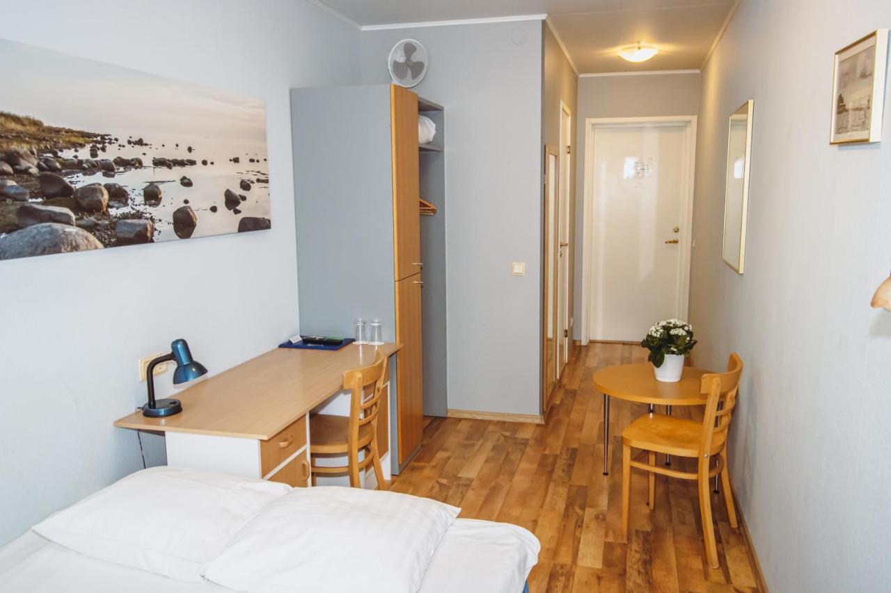 Hotel Promenaadi Haapsalu Extérieur photo
