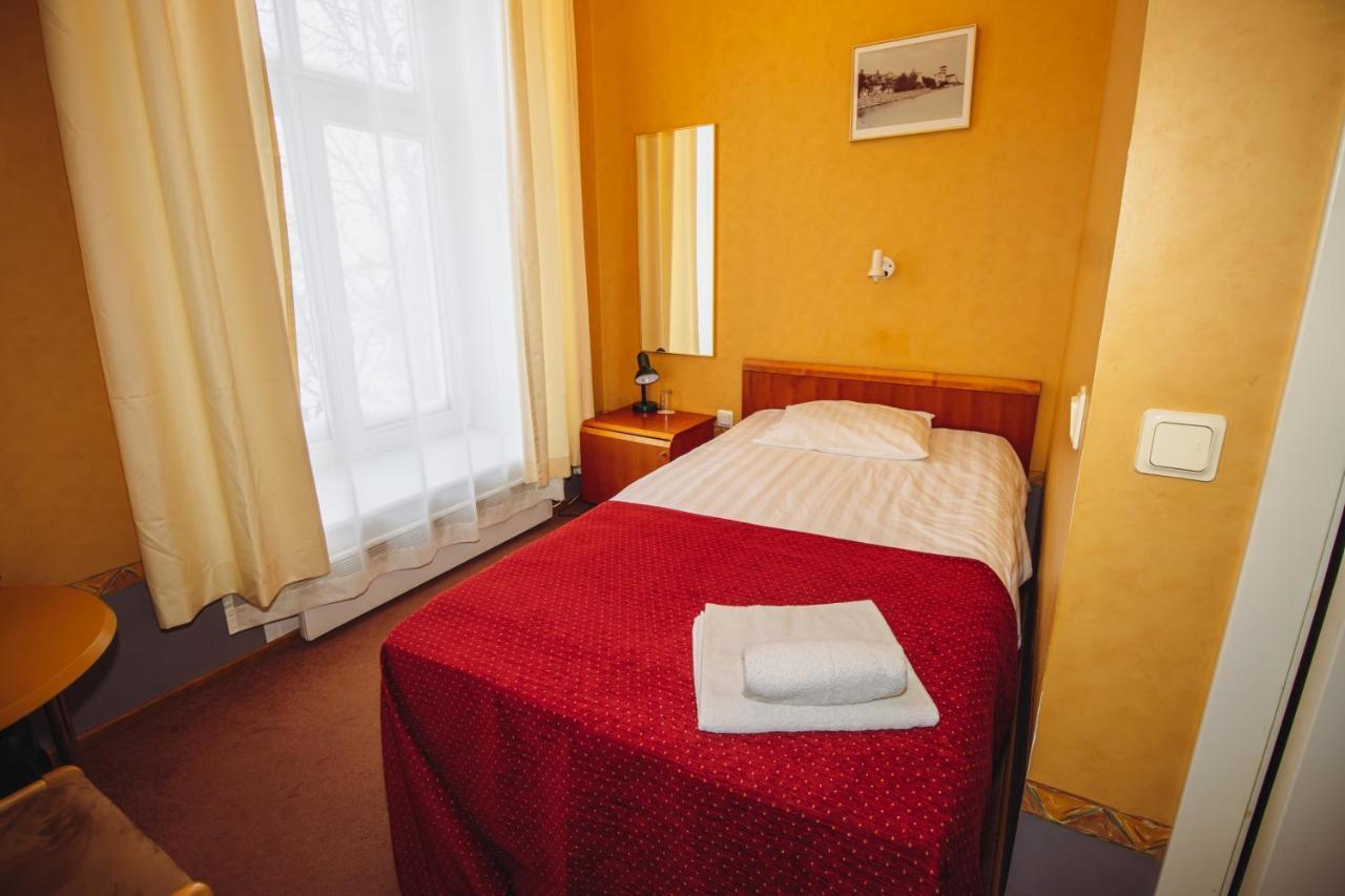 Hotel Promenaadi Haapsalu Extérieur photo