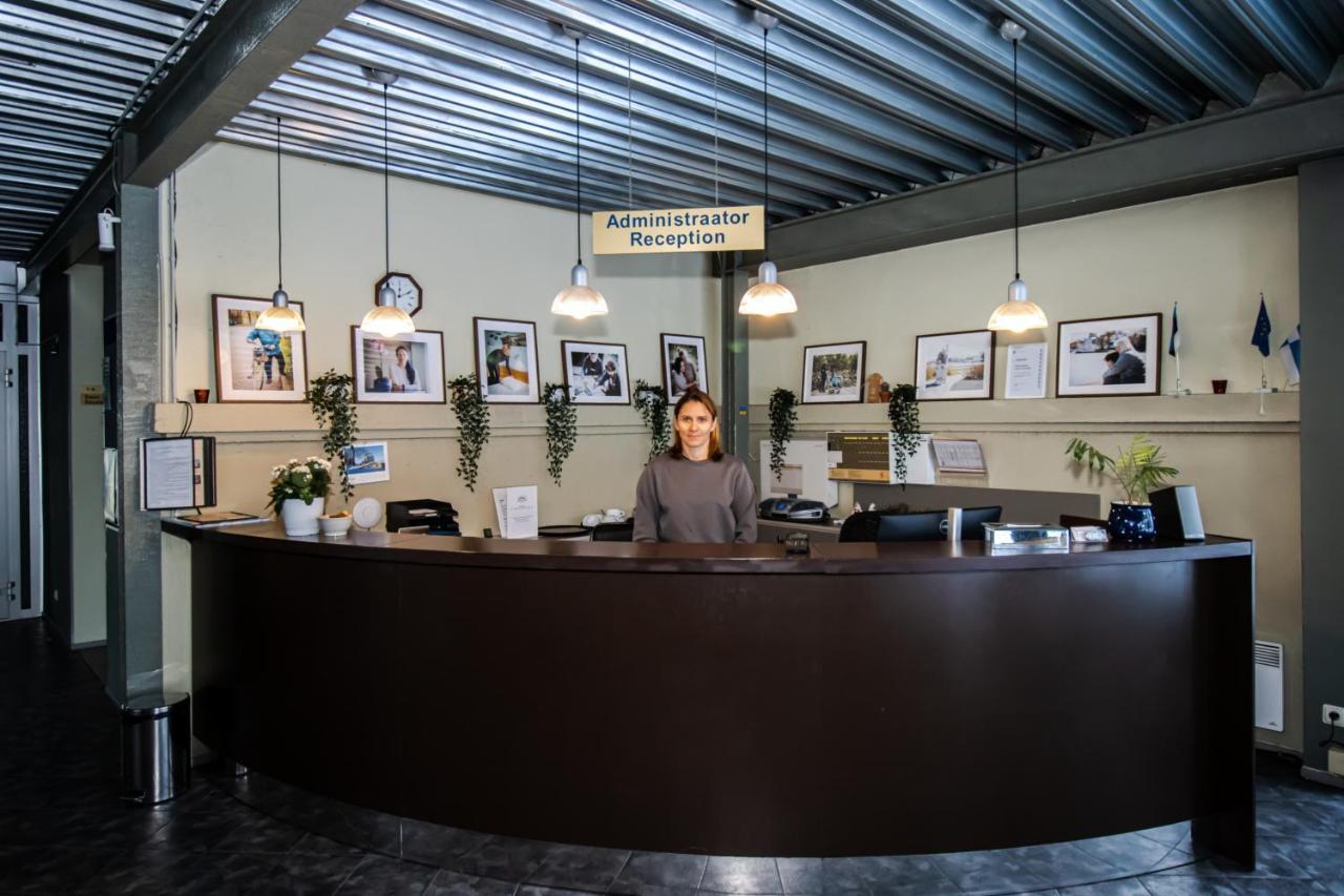 Hotel Promenaadi Haapsalu Extérieur photo