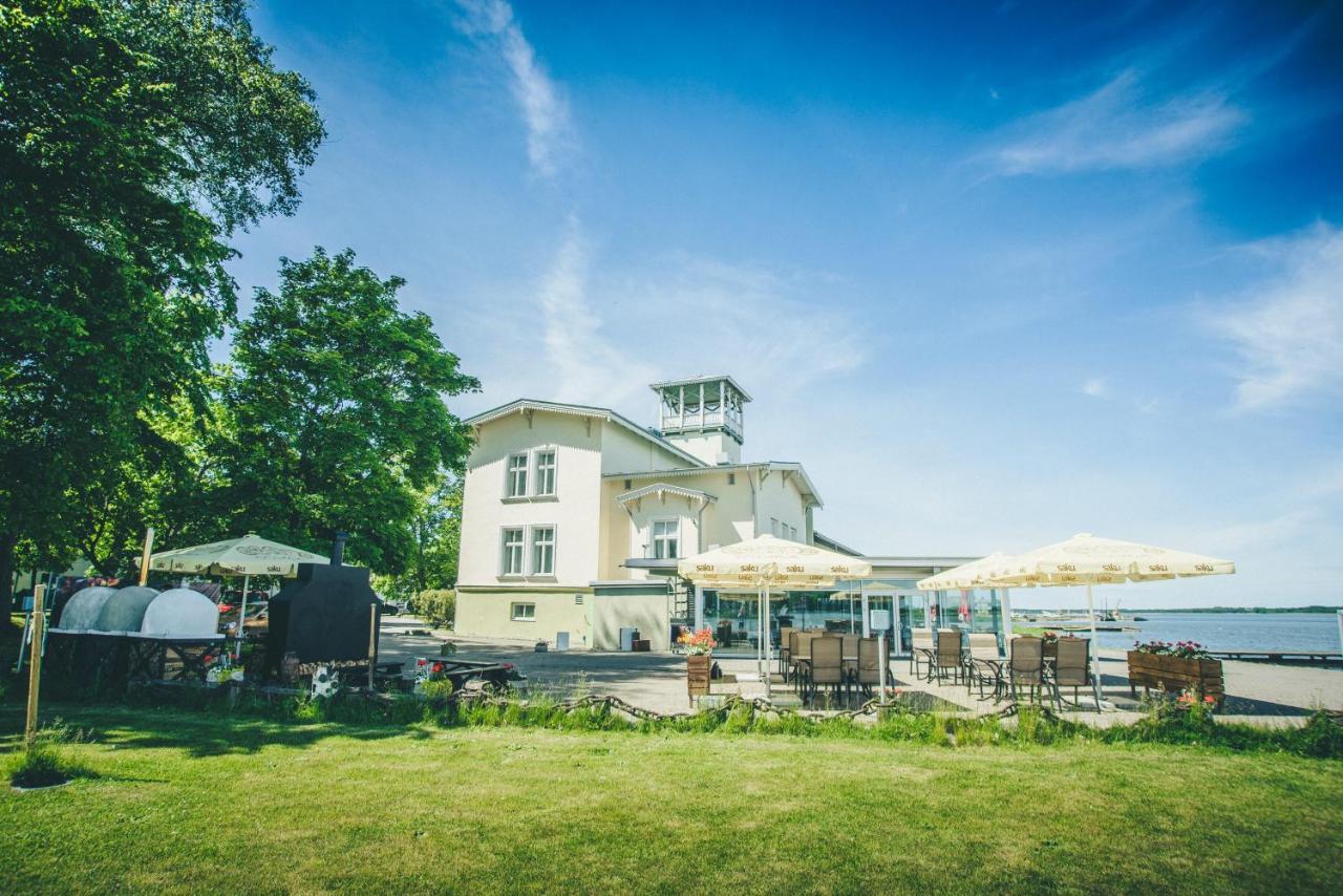 Hotel Promenaadi Haapsalu Extérieur photo